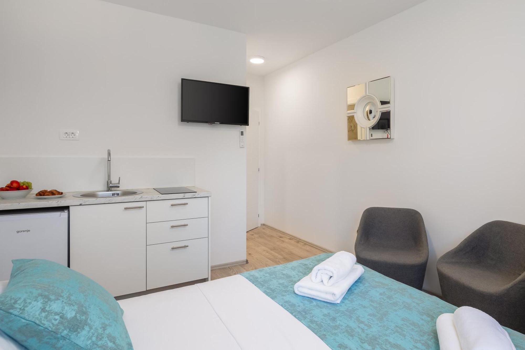 Beachfront Apartments Providenca With Free Parking 马卡尔斯卡 客房 照片
