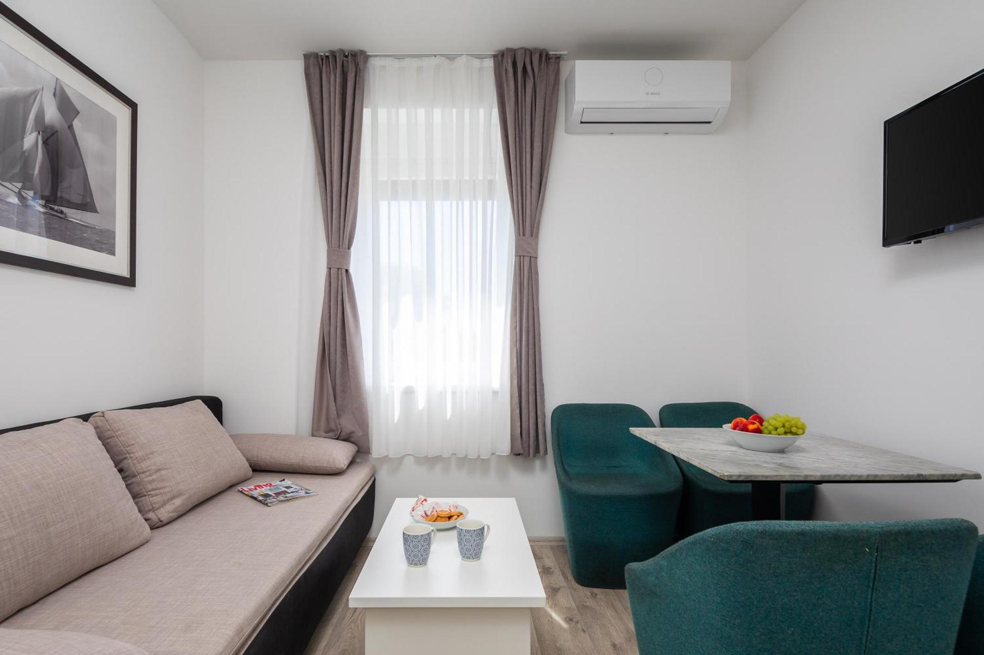 Beachfront Apartments Providenca With Free Parking 马卡尔斯卡 外观 照片