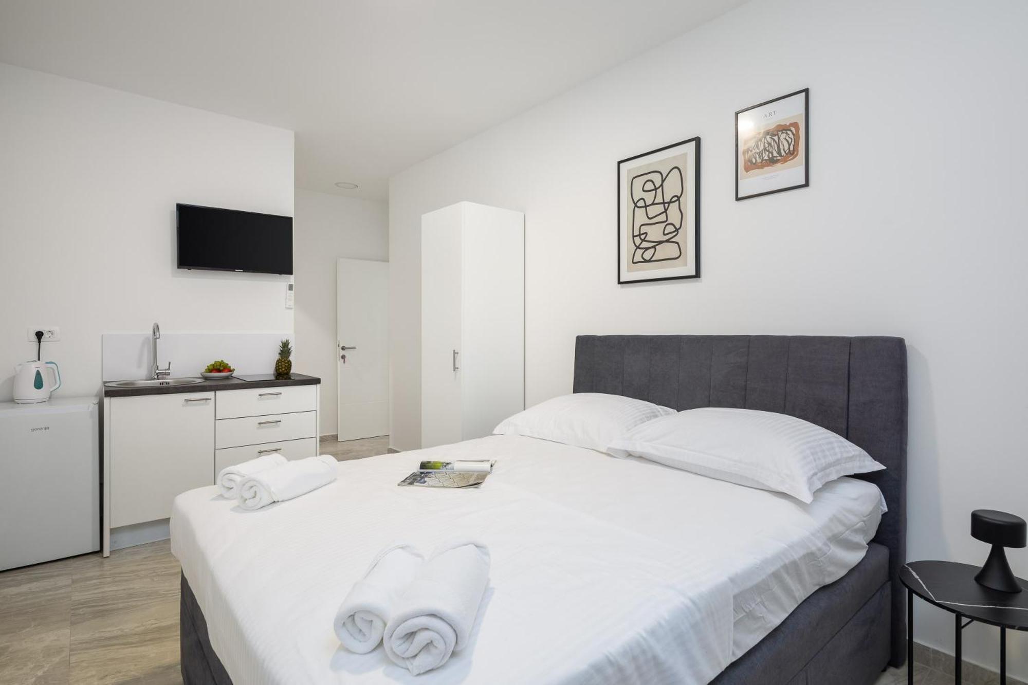 Beachfront Apartments Providenca With Free Parking 马卡尔斯卡 客房 照片