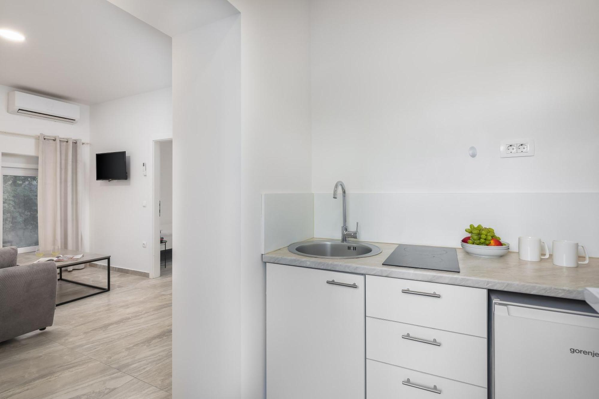 Beachfront Apartments Providenca With Free Parking 马卡尔斯卡 客房 照片